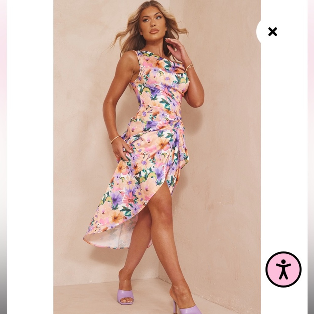 Pretty little thing floral dress - Picture 3 of 3